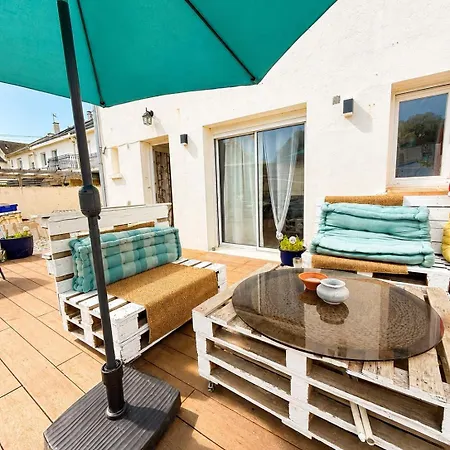Maison A 50 M De La